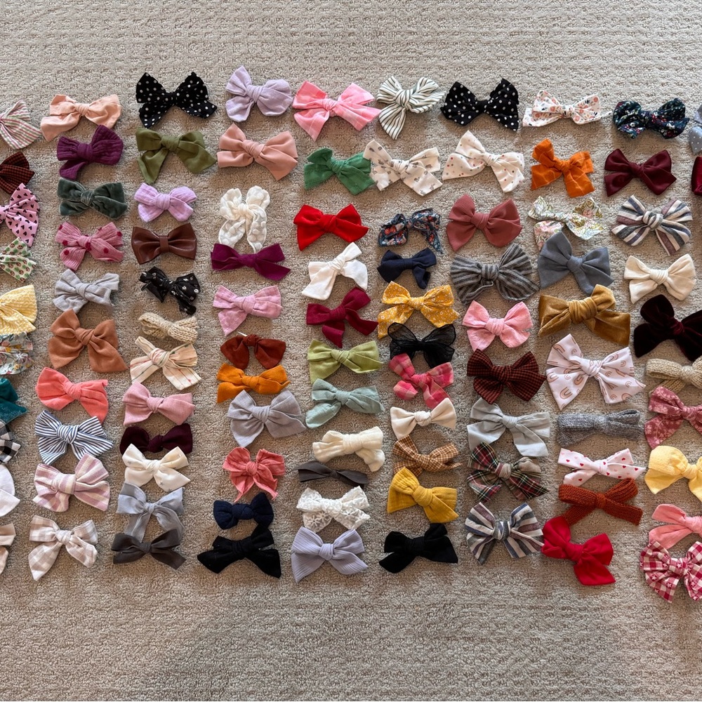 Large lot girls bows on clips